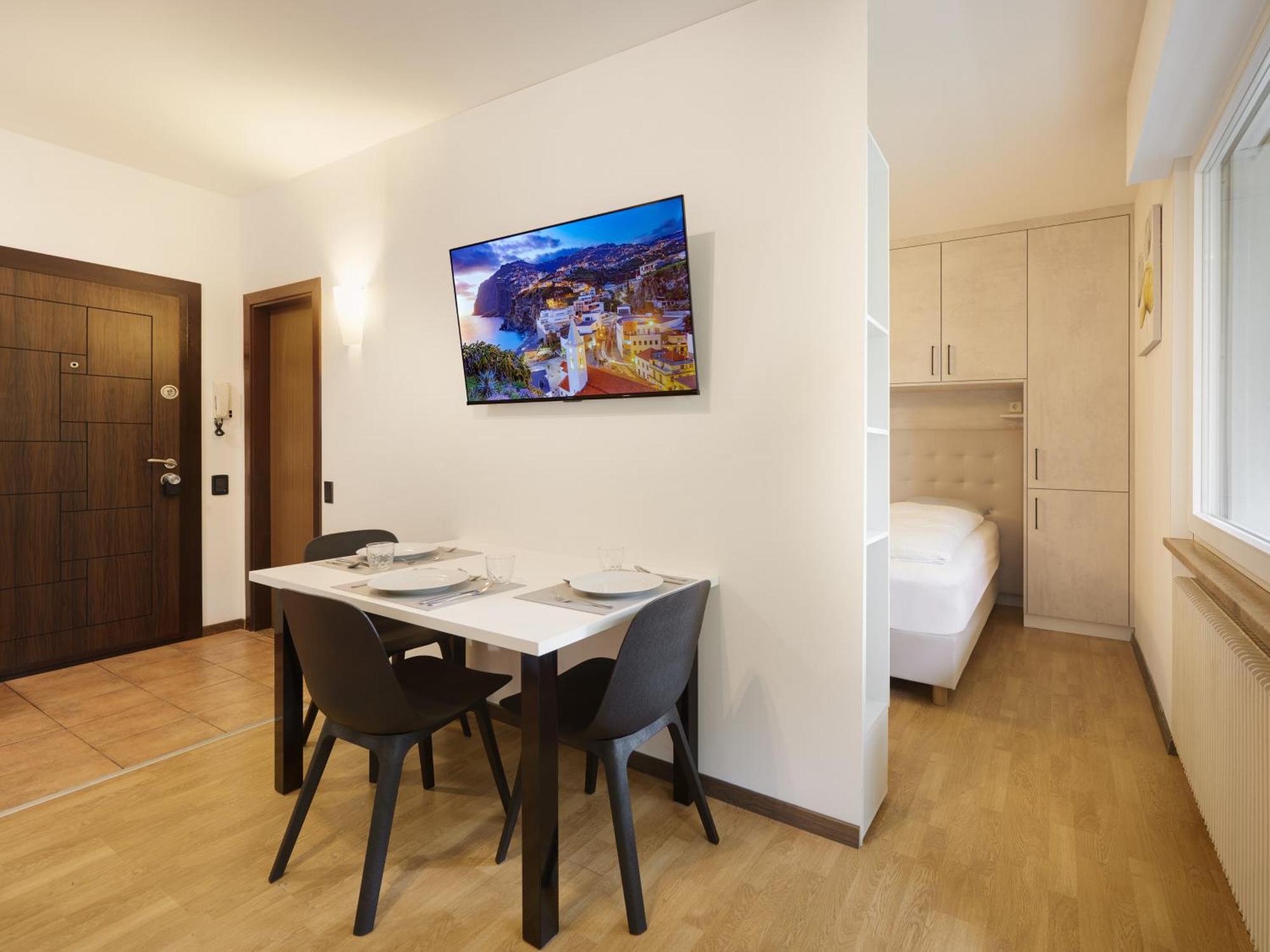 Central Palm Studio With Free Parking Merano Exterior foto